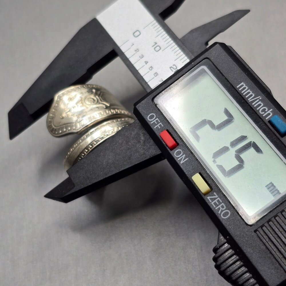 VTG Monarch Plate Silver Spoon Ring Size 10 Ornate Floral Pattern 15.61g - Picture 8 of 10